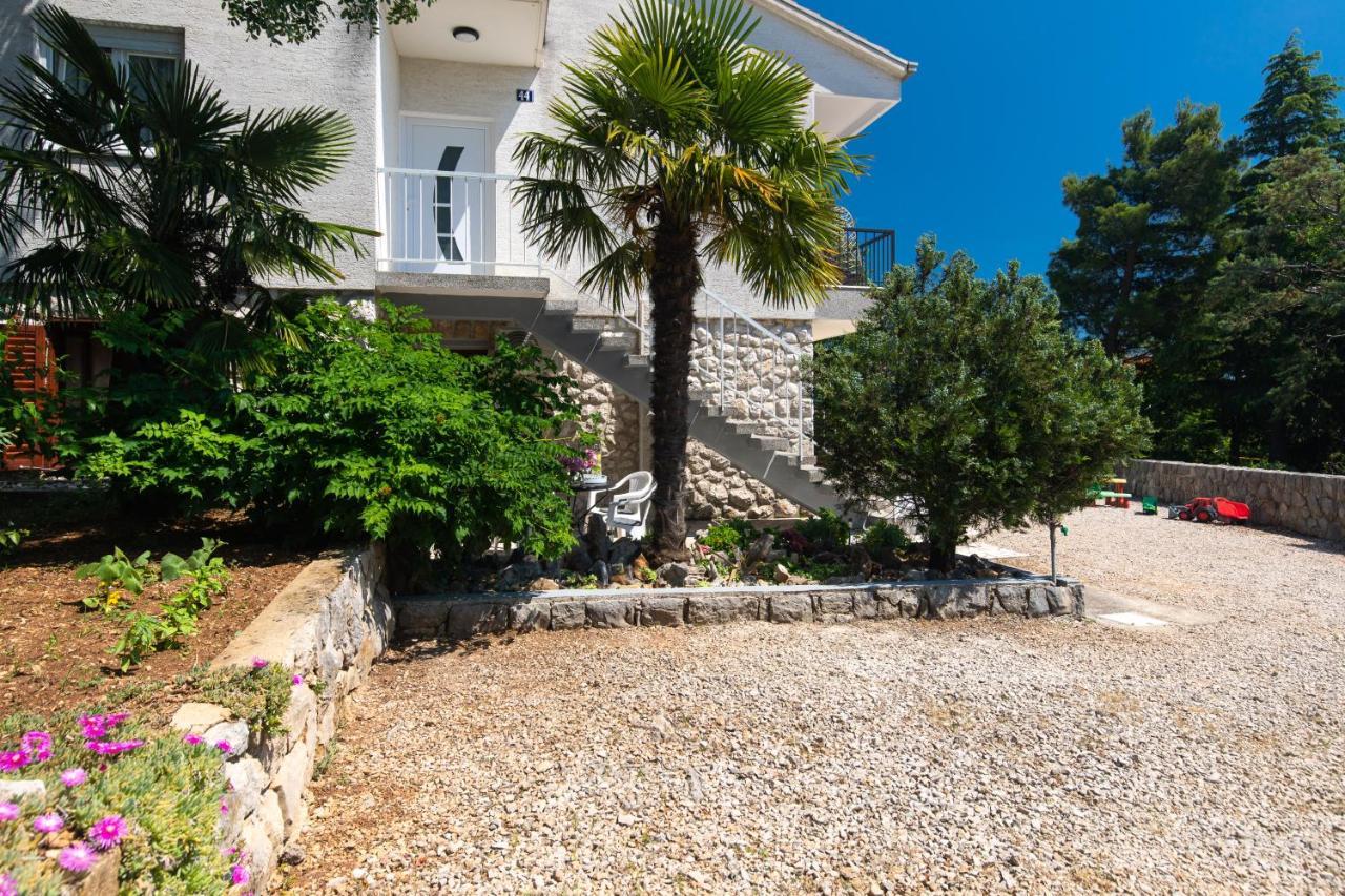Apartment Lora Crikvenica Exterior photo